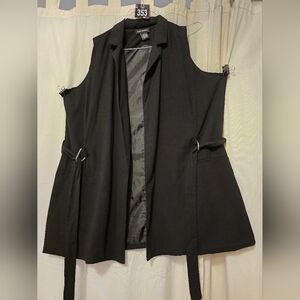 #353 Ashley stewart belted vest